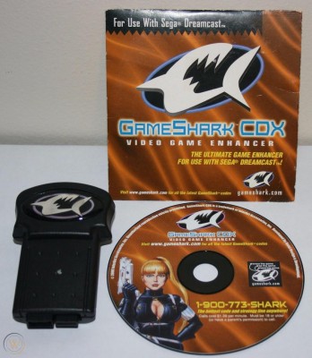 gameshark-cdx-sega-dreamcast-CD and Case.jpg