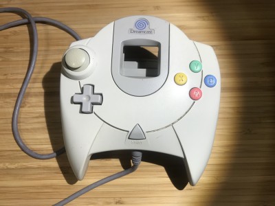 Dreamcast-controller-dirty.jpg